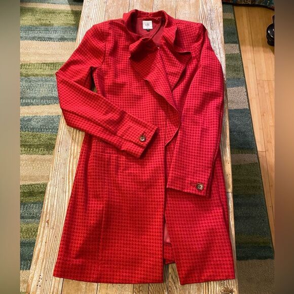 Cabi Red Houndstooth Celebration Coat - Picture 4 of 10